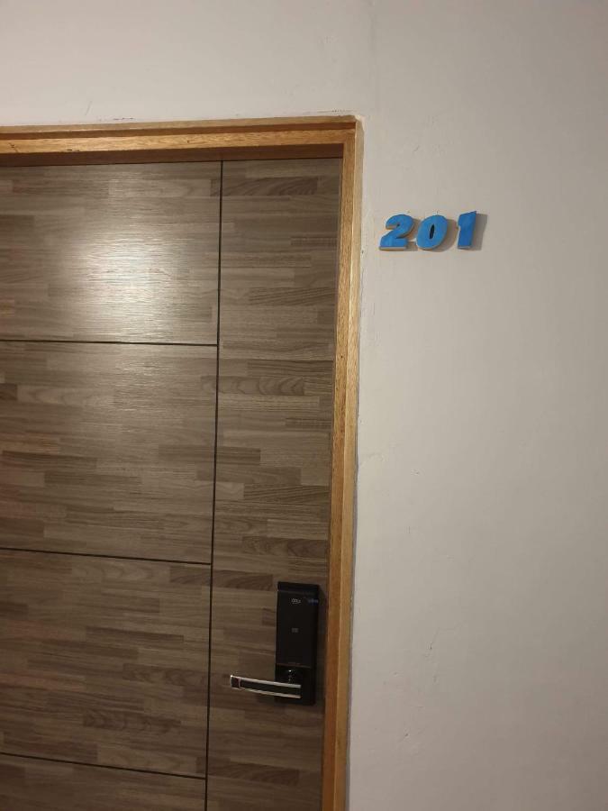 In.T Apartment Tainan Bagian luar foto