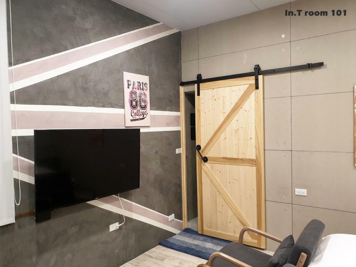 In.T Apartment Tainan Bagian luar foto