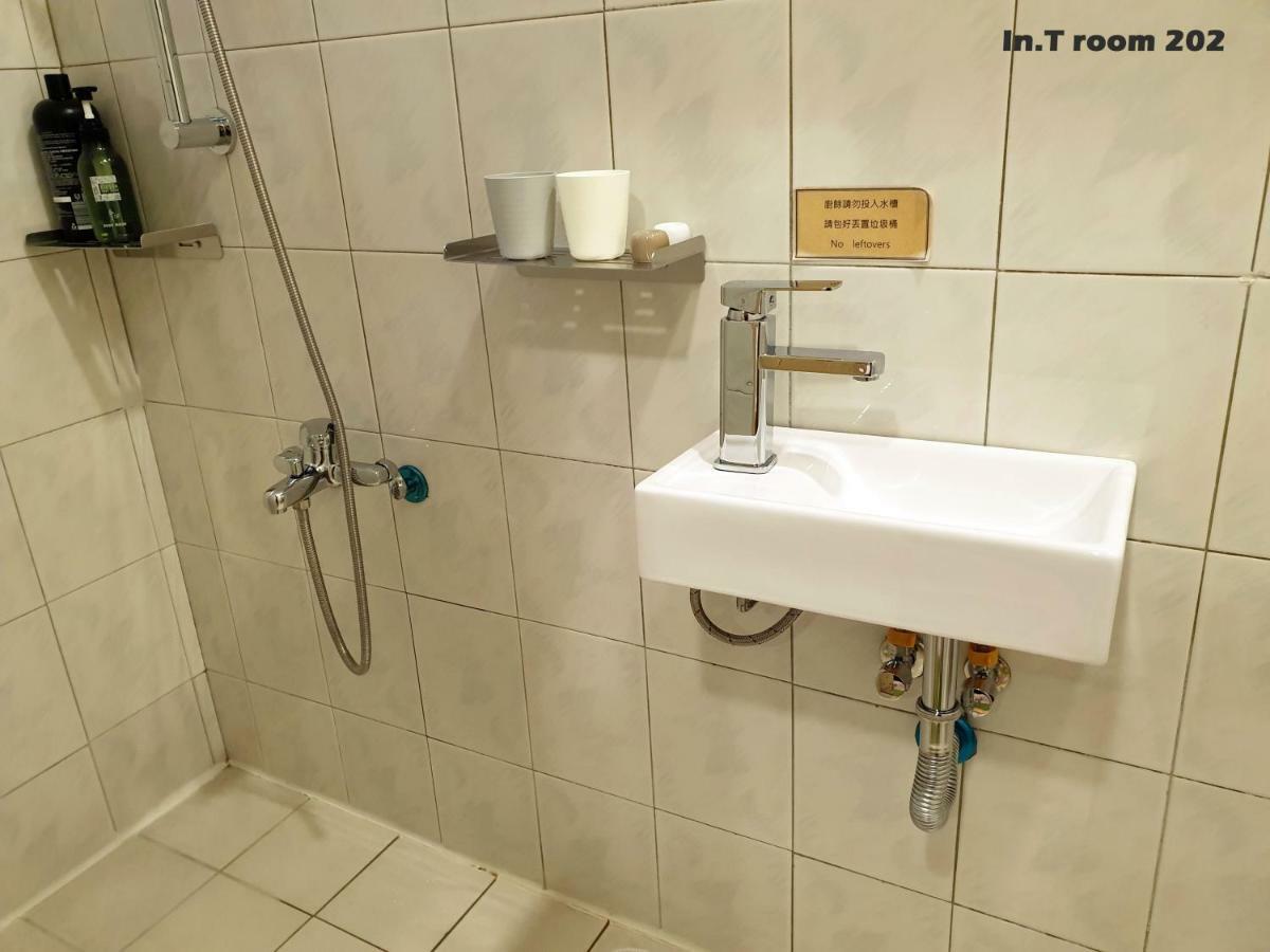 In.T Apartment Tainan Bagian luar foto