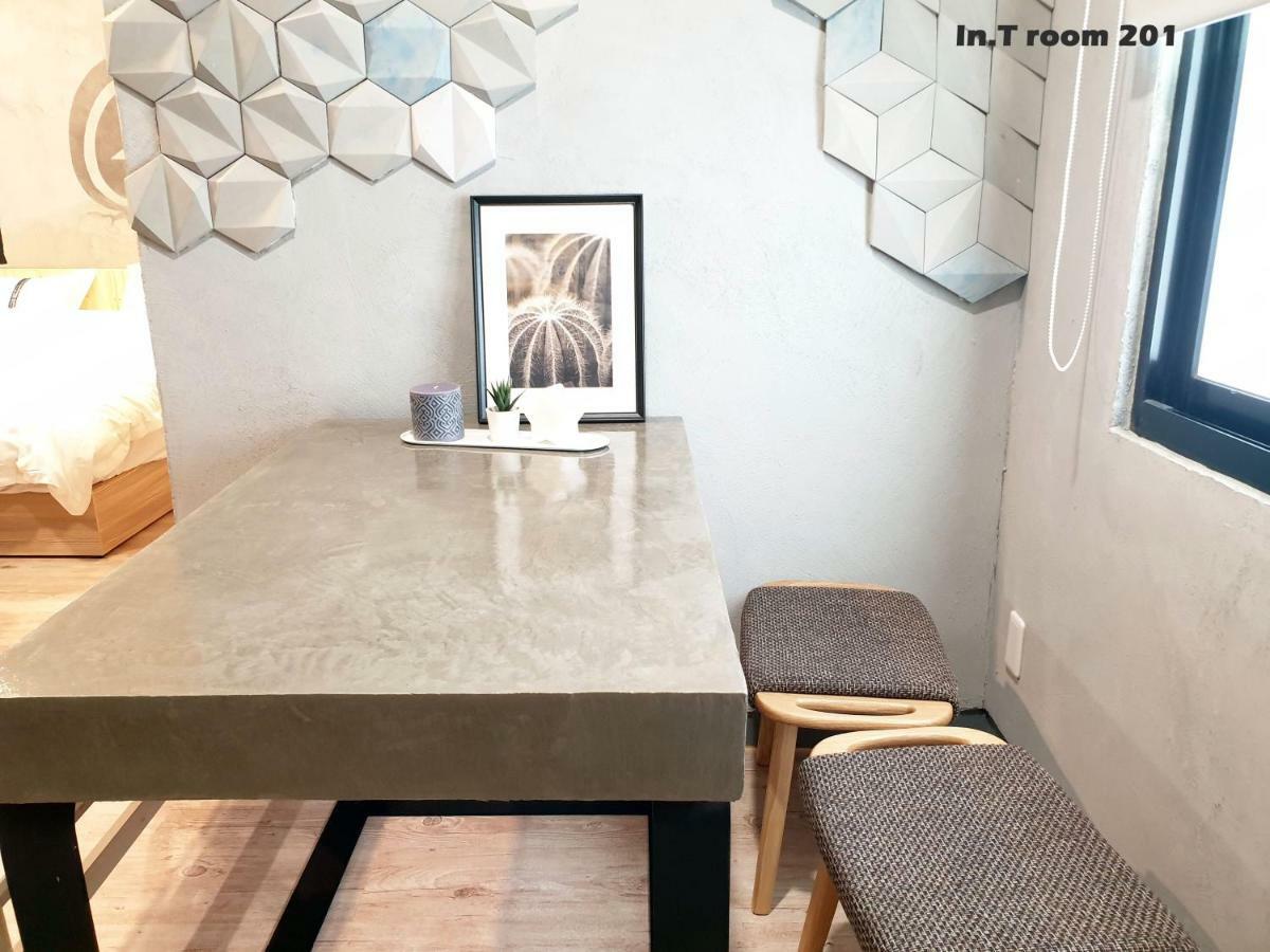In.T Apartment Tainan Bagian luar foto